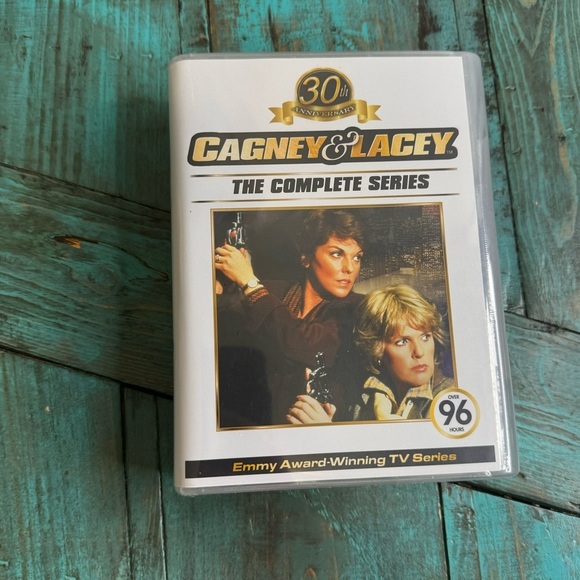 Cagney and Lacey The Complete Series Dvd Collection 30th Anniversary Brand New - Picture 4 of 5